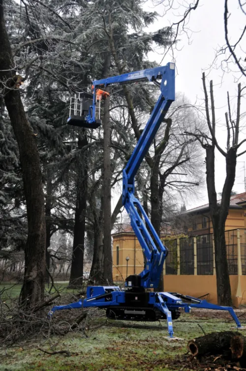 23m Tracked Articulating Spider Boom Lift for hire at Safe Hire